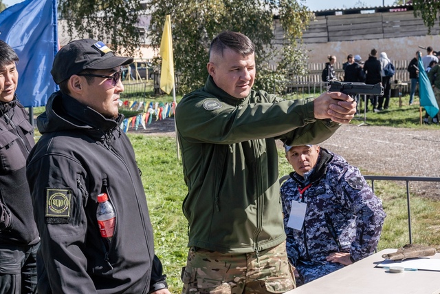 Инструкторы филиала Центра ВОИН в Бурятии приняли участие в VI-й военно-патриотическом слёте Байкальская звезда-2024. Он состоялся 13 сентября в Кабанской СОШ